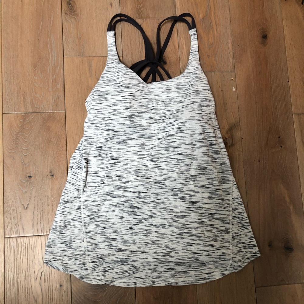Lululemon top!